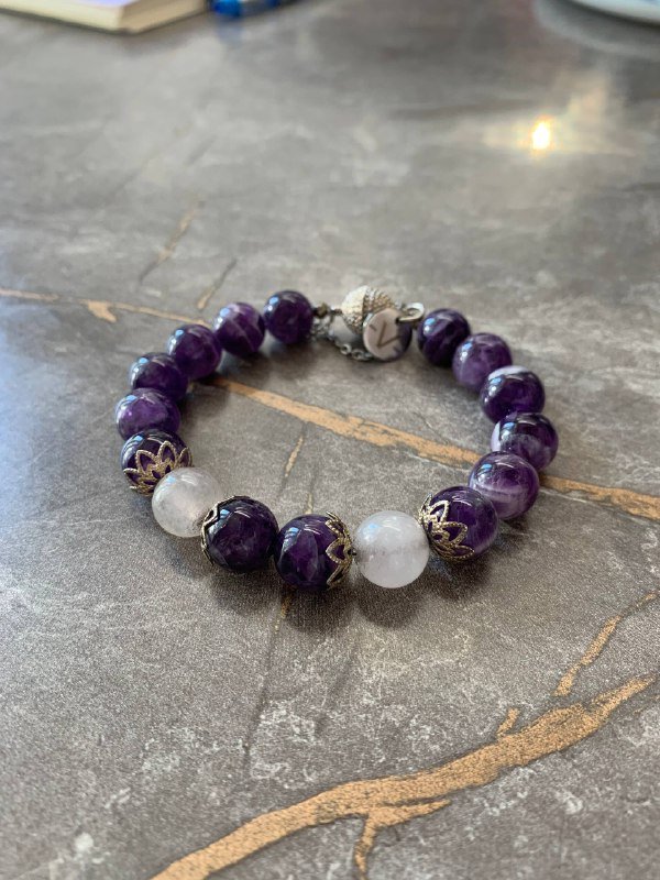 Браслет из натуральных камней аметист кварц