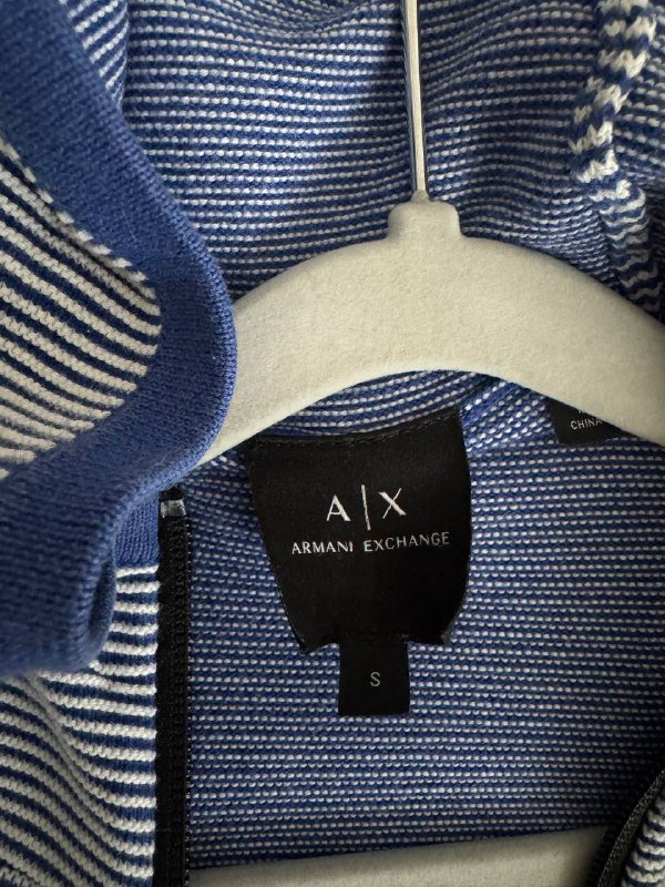 Кофта Armani, Куртка Champion размеры С 2