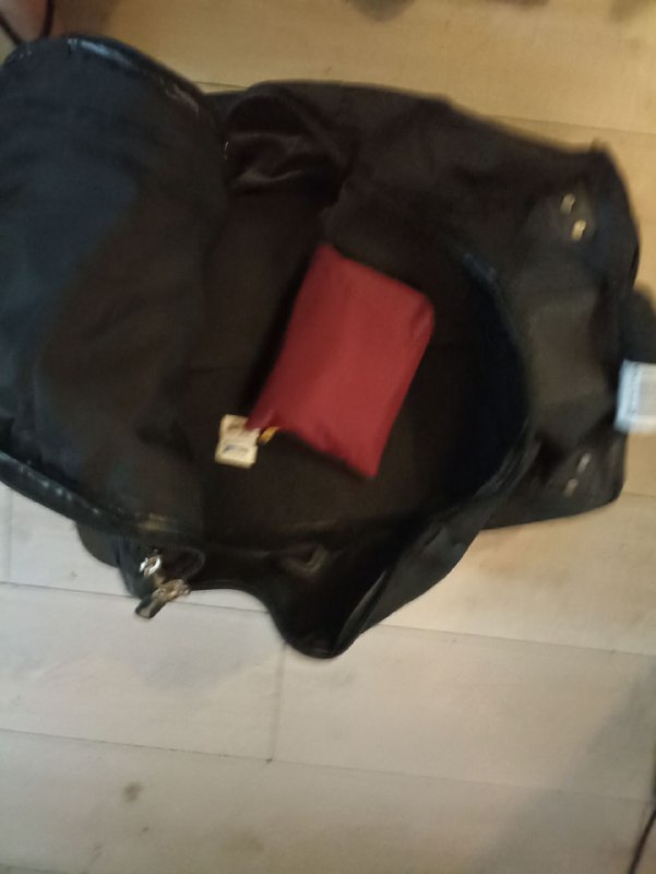 Heavy duty travel bag with wheels and handle 4
