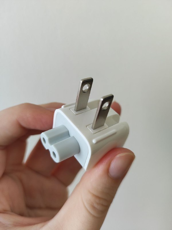 Адаптер-вилка Apple A1555 для американских розеток