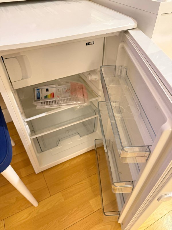 Холодильник Gorenje с мини морозильной камерой 3