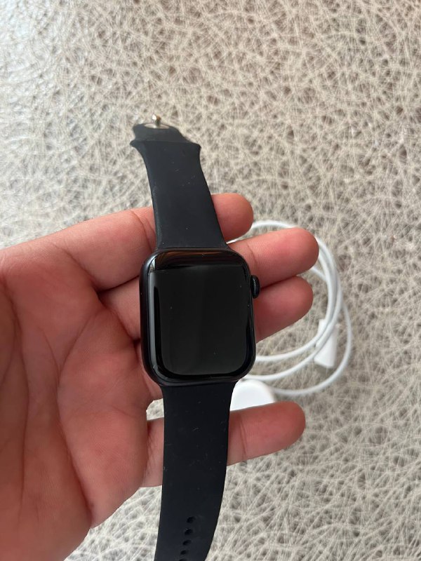 Apple Watch 8 41 с ремешком и зарядкой 2