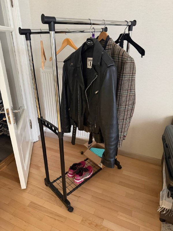 Рейл для одежды