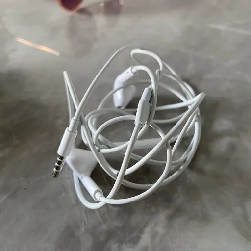 Наушники Apple