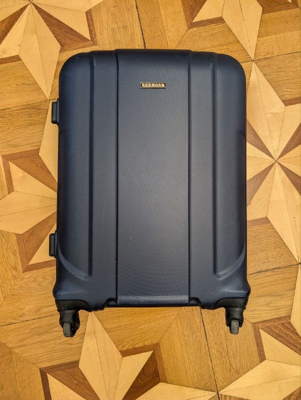 чемодан Redmond размер M 3