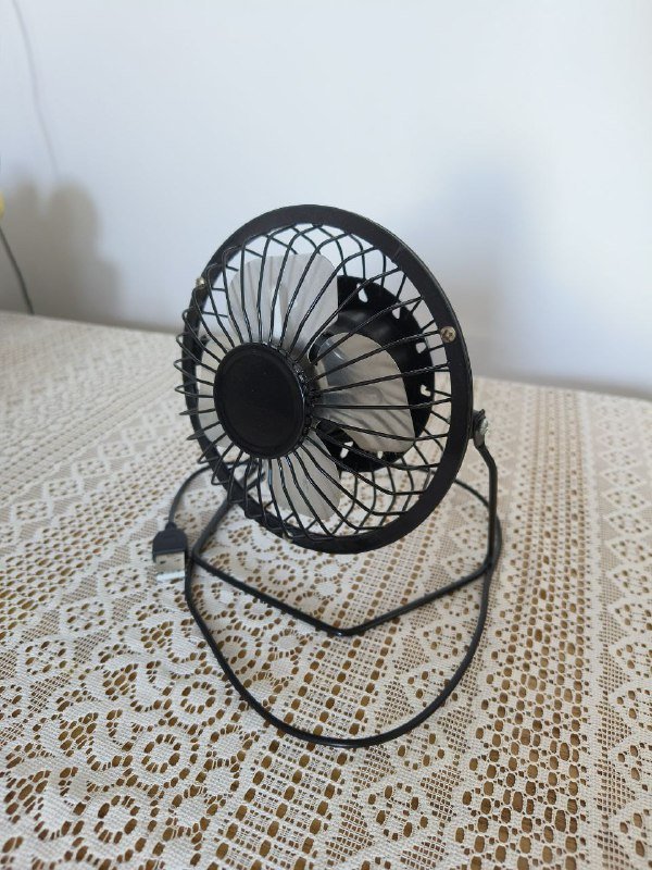 Настольный USB-вентилятор 2