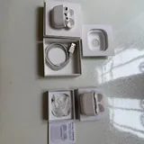 AirPods 3, кейс MagSafe, Lightning-кабель 2