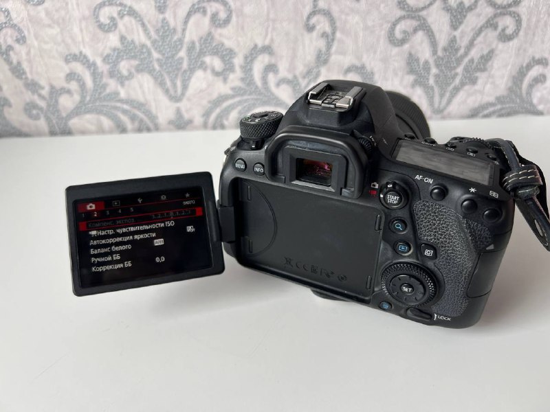 Canon 6D Mark II, объектив Sigma 35mm f/1.4 Art, сумка 2