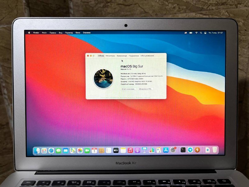 MacBook Air a1466 Intel i5 4GB 256GB SSD 2