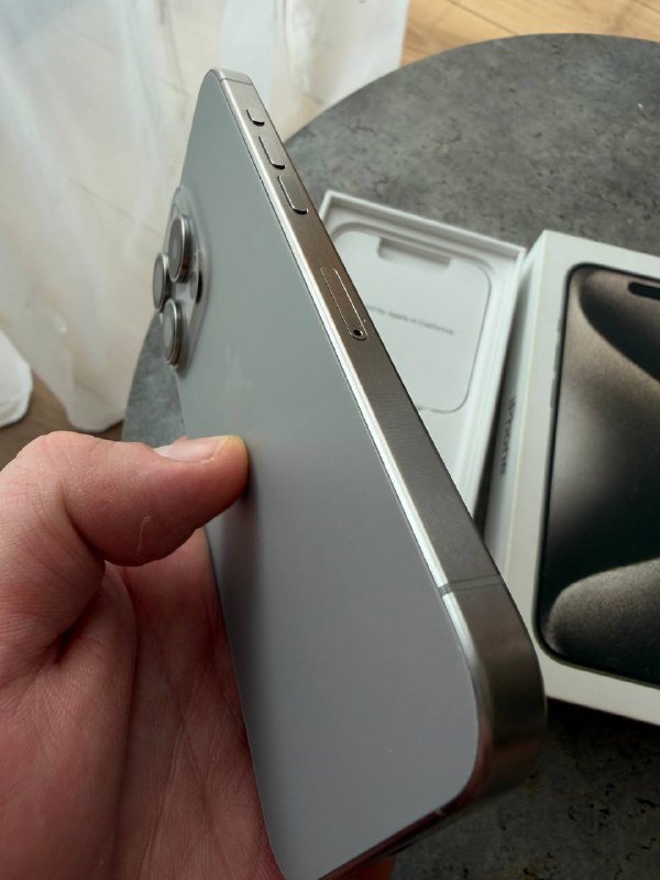 iPhone 15 Pro 256Gb Natural Titanium 6