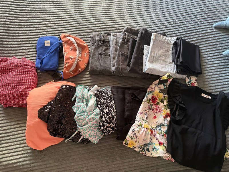 Пакет женской одежды размер С-М, джинсы, шорты, платья, топы, пиджак, сумки