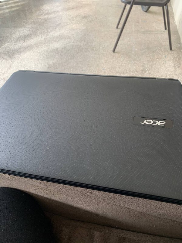 Продаю ноутбук acer 3