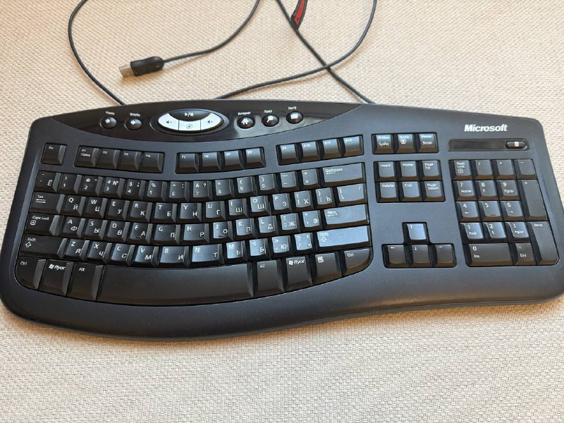 Оригинальная клавиатура Microsoft 1