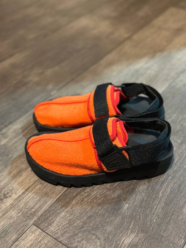 Сандали Dr. Martens, Сандали Reebok beatnik, Кроссовки Jordan, Кроссовки New Balance 2