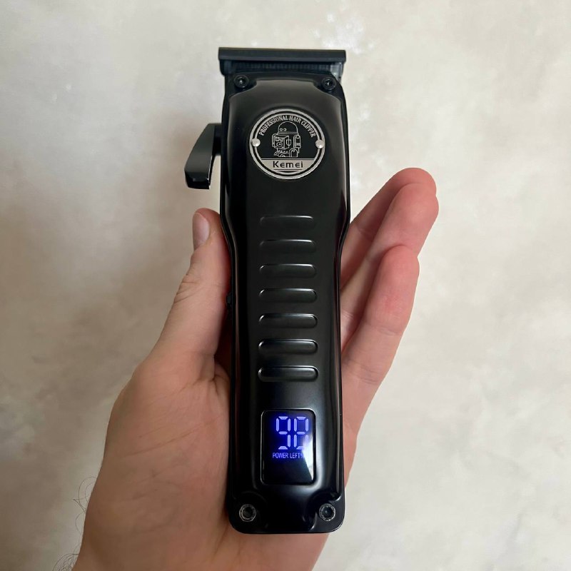 Беспроводной комплект для стрижки Kemei с машинкой и триммером 2