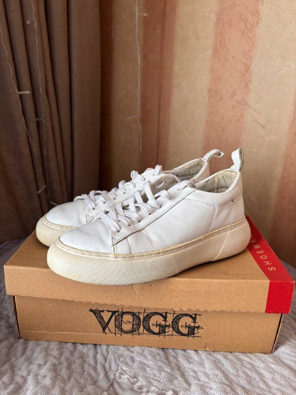 Зимние полуботинки, белые кожаные кеды Vogg, чёрные кожаные лоферы Caprise, белые кожаные лоферы Тофа 3