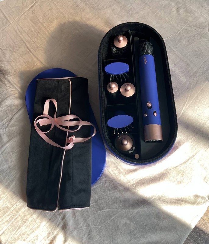 Dyson Airwrap Complete Blue/Blush с насадками и чехлом 2