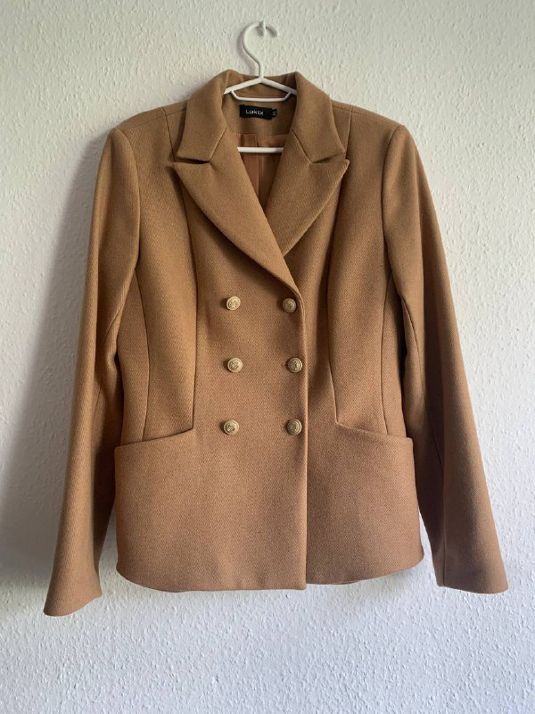 2 новые лампы из Jysk, Духи Jazz Club Margiela, Юбка Zara, Джинсовая куртка Calvin Klein, Пиджак из шерсти 6