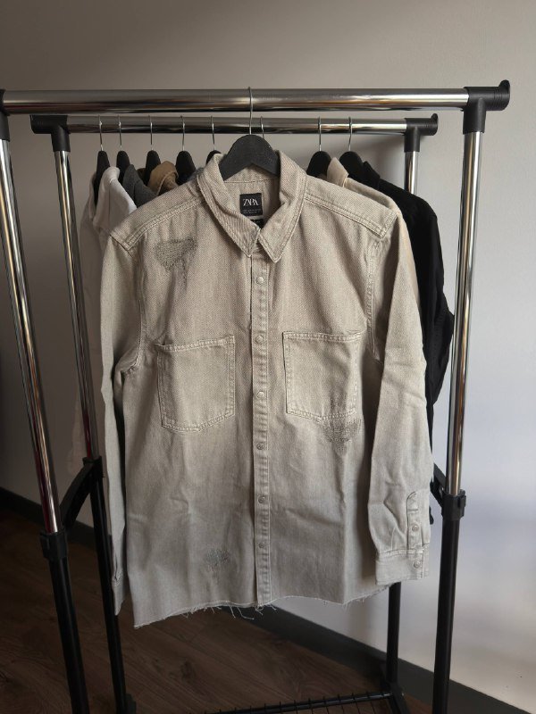Рубашка Wrangler, пиджаки Louis Purple, GAP, рубашки и куртки Zara, штаны Puma 7