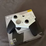 MacBook Pro, MacBook Air, Xbox Elite Series 2 Gamepad 3