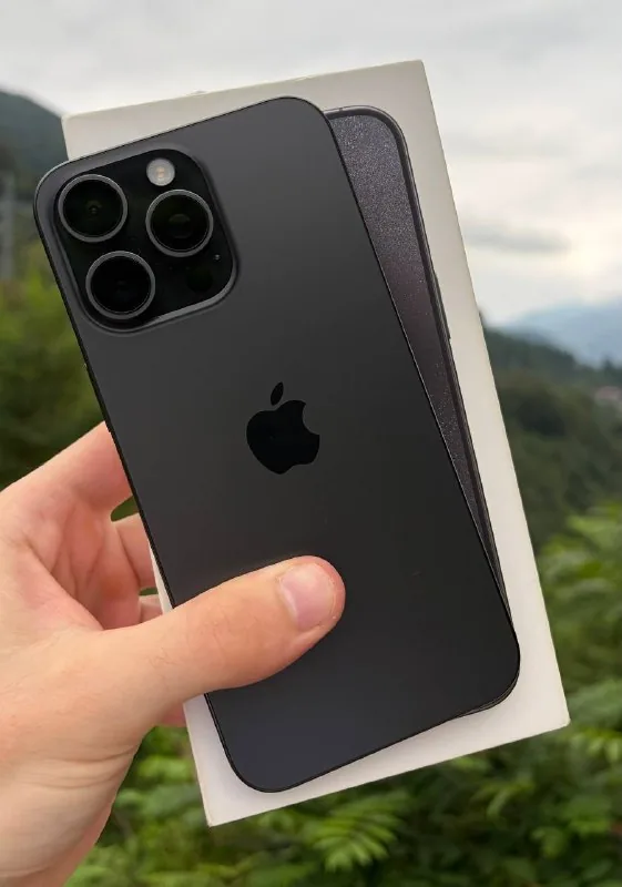 iPhone 15 Pro Max 1