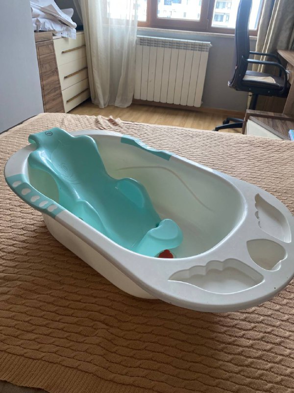 Детская ванночка, полотенца, банный халатик, термометры 2