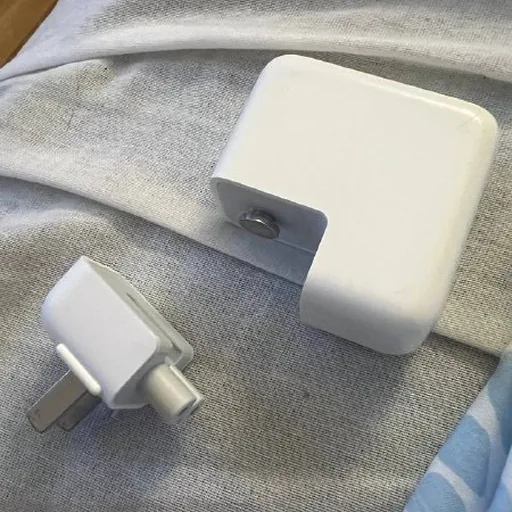 Зарядное устройство Apple USB-C 30W