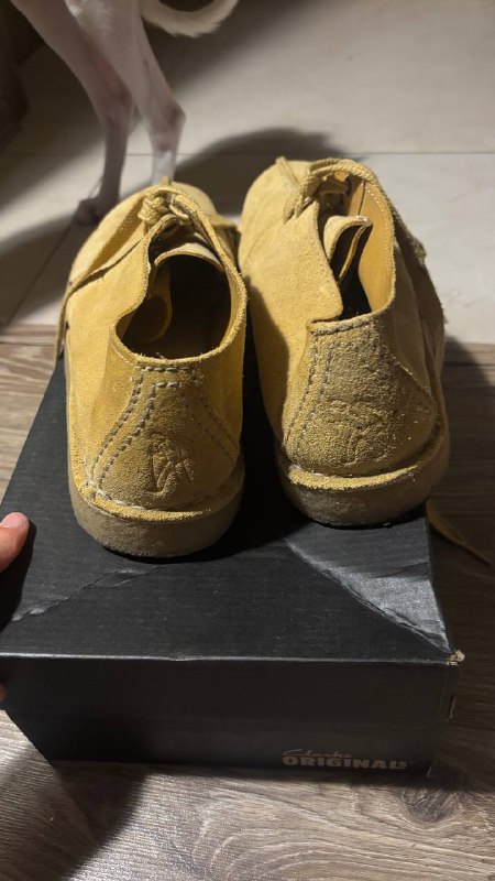 Ботинки Clarks Desert Trek Golden Tan Suede 7UK 2