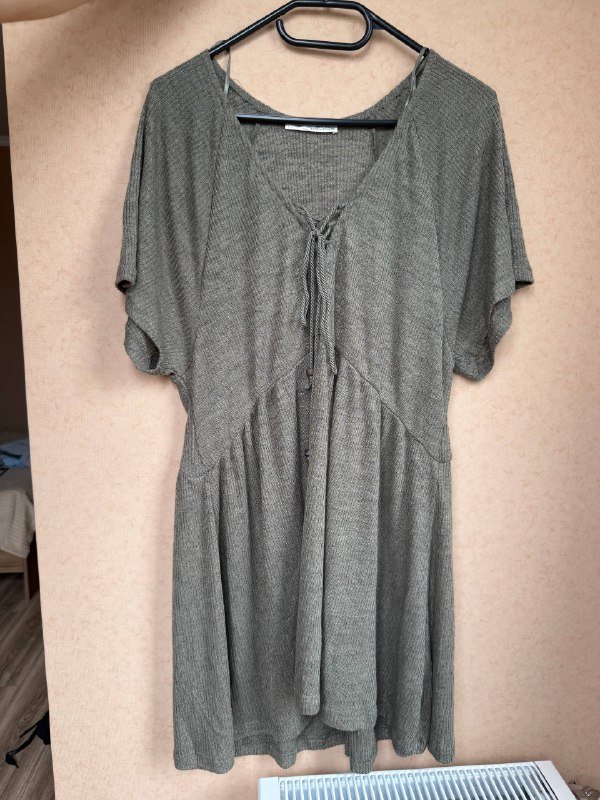 Платье Pull and Bear женское, размер M