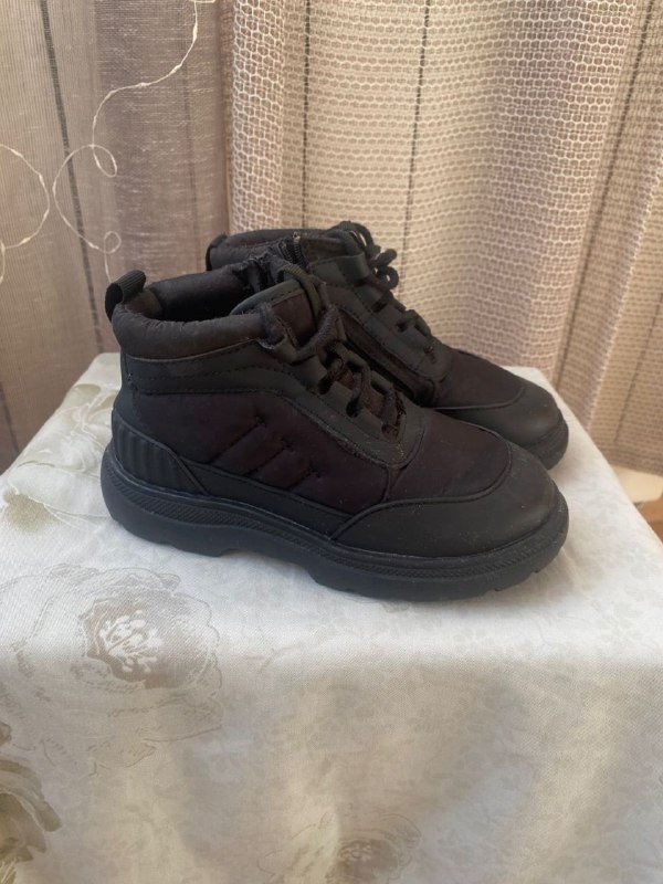 ZARA ботинки утеплённые размер 26