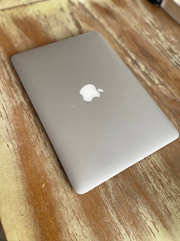 MacBook Pro 13 2015 i7 16GB RAM 256GB Storage