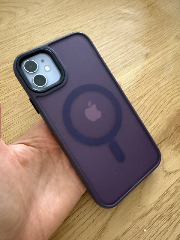 iPhone 11 128GB with gift 4
