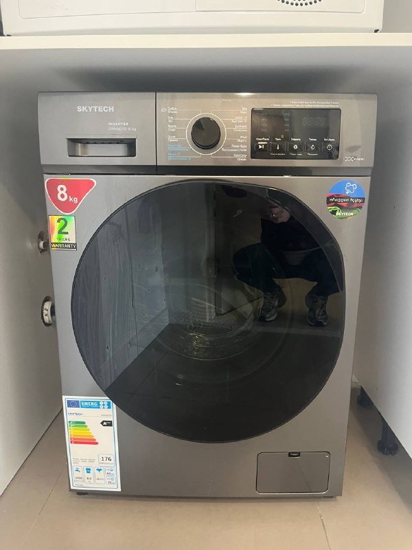 обеденный стол, кровать с матрасом, стулья, стиральная машина 7