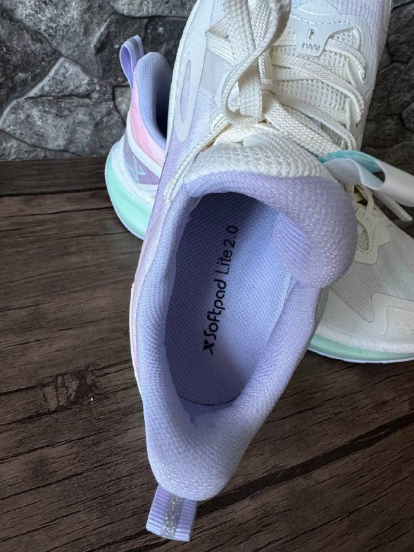 Кроссовки Xtep размер 40 белый с пастельными акцентами 3