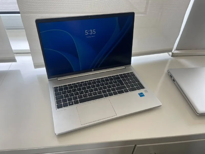 HP ProBook 450 G10, Dell Latitude 5500, Apple MacBook Pro 13 и 16 1