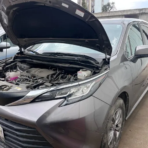 Toyota Sienna гибрид 2022