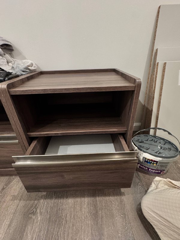 Диван, тумбочки 3