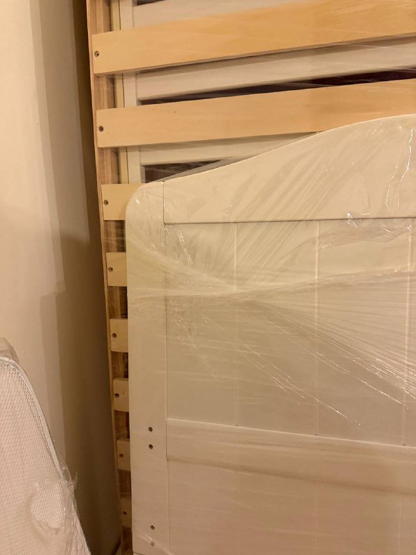 Детская кровать Mothercare 140x70 с матрасом 2