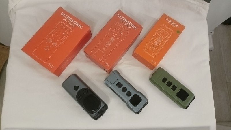 Отпугиватель собак ультразвуковой с фонариком 2