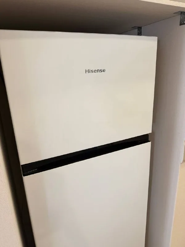 Холодильник Hisense 1