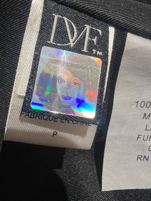 Жилет из натурального меха лами Diane Von Furstenberg DVF 4