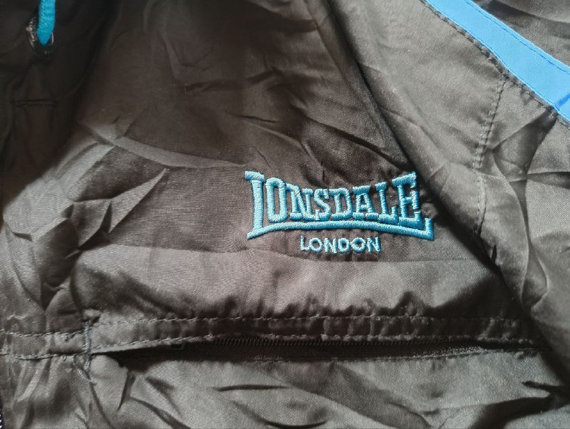 Ветровка с капюшоном LONSDALE XL 4