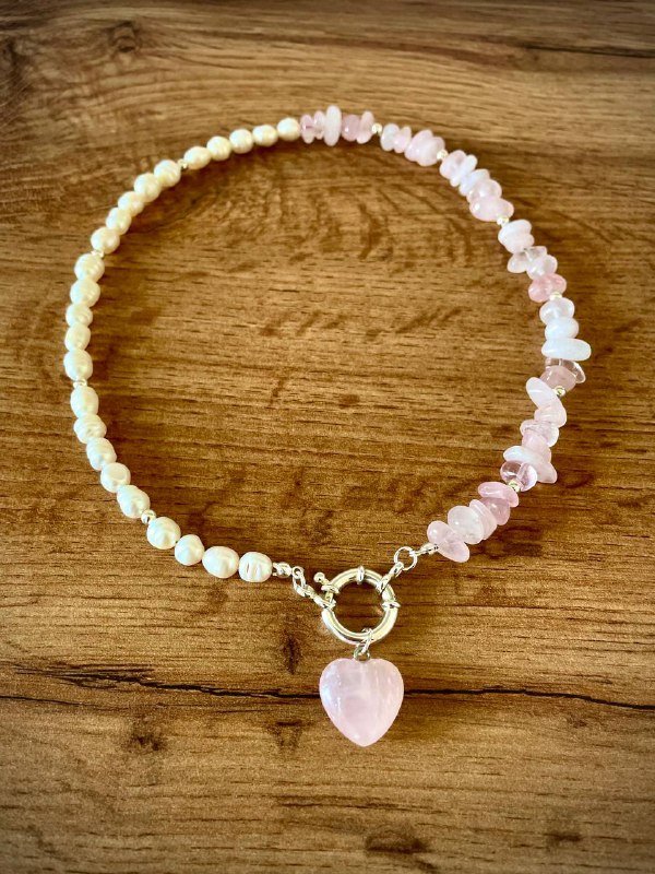 Чокер с натуральным жемчугом и розовым кварцем