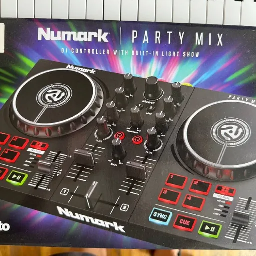 Numark Party Mix DJ Controller