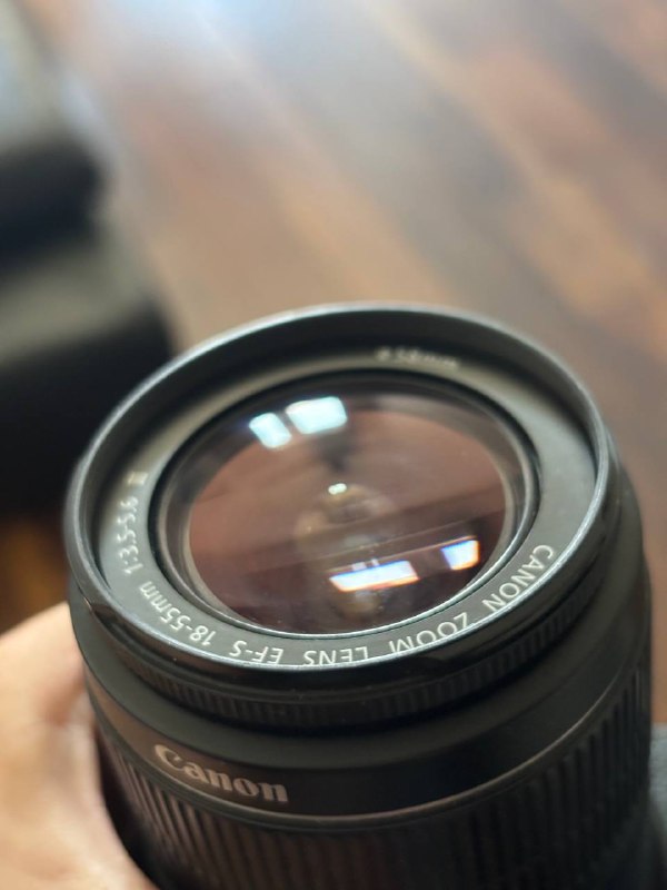 Фотоаппарат Canon EOS 550D с объективом, зарядкой, чехлом