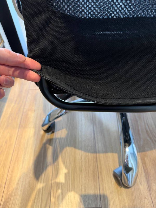 Рабочий стол и стул 3