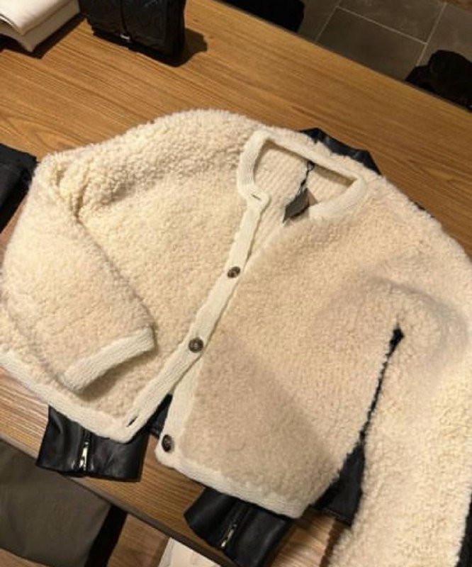 Флиска Columbia, Костюм NIKE, UGG оригинал, Massimo Dutti свитер, Coach сумка, шапка H&M, Massimo Dutti жакет, свитер Zara зеленый 2