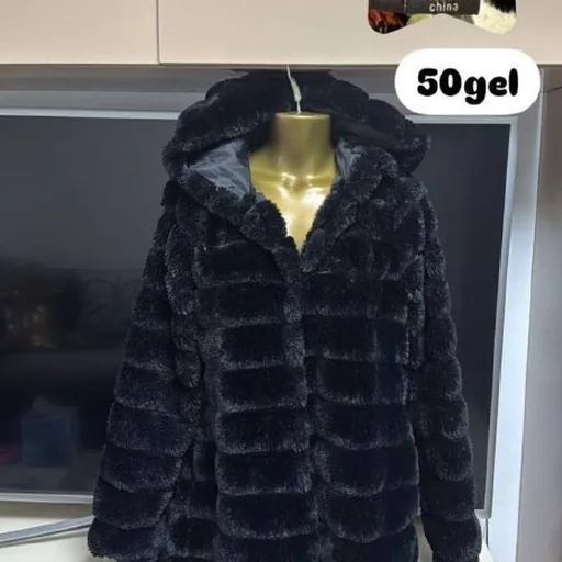 Шубка из искусственного меха