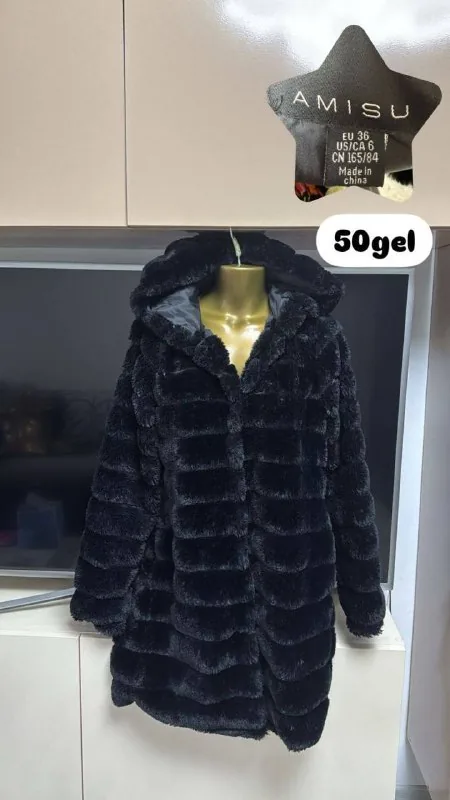 Шубка из искусственного меха