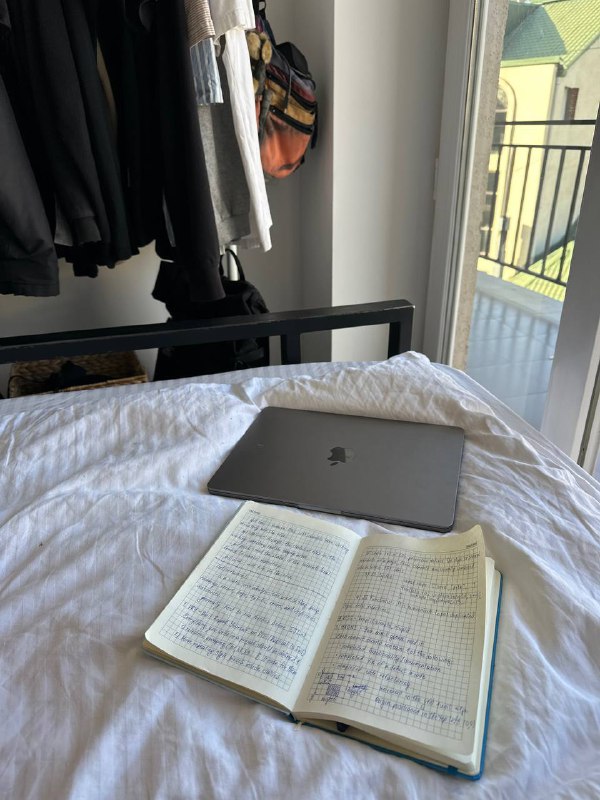 macbook air M3 2024 Space Gray